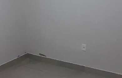 Imagem: A casa possui 1 Dormitório, 1 Banheiro e está localizado