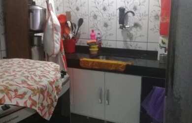 Imagem: A casa à venda possui 2 Dormitórios, 1 Banheiro e 60m² de