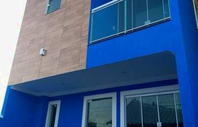 Imagem: A casa possui 2 Dormitórios, 2 Banheiros, 4 Vagas na garagem