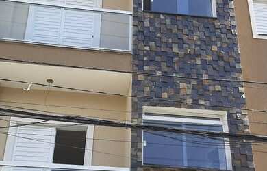 Imagem: A casa possui 2 Dormitórios, 1 Banheiro, 1 Vaga na garagem