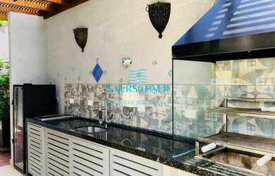 Imagem: A casa possui 5 Dormitórios, 5 Banheiros, 3 Vagas na garagem