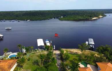 Imagem: O terreno possui 920m² de Área e está localizado em Ponta