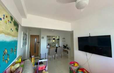 Imagem: O apartamento possui 3 Dormitórios, 2 Banheiros, 72m² de Área