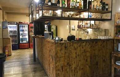 Imagem: O depósito possui 2 Vagas na garagem e 800m² de Área e está