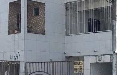 Imagem: O apartamento possui 2 Dormitórios, 1 Banheiro, 4 Vagas na