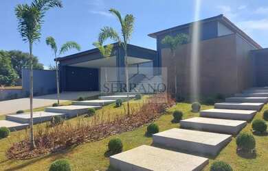 Imagem: A casa em condomínio possui 3 Dormitórios, 5 Banheiros, 5