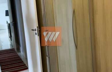 Imagem: O apartamento possui 3 Dormitórios, 1 Banheiro, 2 Vagas na