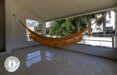 Imagem: A casa possui 4 Dormitórios, 5 Banheiros, 4 Vagas na garagem