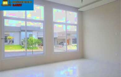 Imagem: A casa em condomínio possui 3 Dormitórios, 4 Banheiros, 2