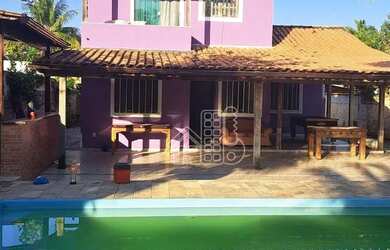 Imagem: A casa à venda possui 5 Dormitórios, 4 Banheiros, 5 Vagas