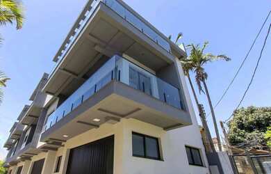 Imagem: A casa em condomínio possui 3 Dormitórios, 4 Banheiros, 2