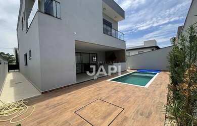 Imagem: A casa em condomínio possui 3 Dormitórios, 5 Banheiros, 4