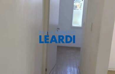 Imagem: O depósito possui 3 Vagas na garagem e 150m² de Área e está