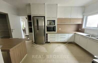 Imagem 13: Casa para locação no Tamboré 3 com 518 m² de área útil 4 suítes...