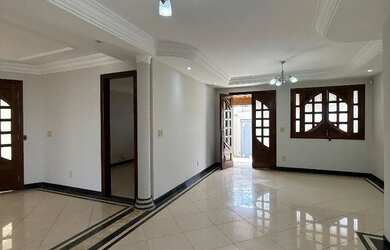 Imagem 16: Casa de Alto Padrão à Venda - Bairro Ibituruna, Montes Claros/MG