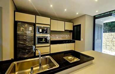 Imagem 6: CASA TRIPLEX A VENDA - MOBILIADA, BAIRRO CACHOEIRA DO BOM JESUS