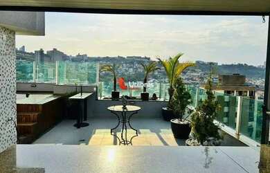 Imagem: O apartamento na cobertura possui 4 Dormitórios, 3 Banheiros