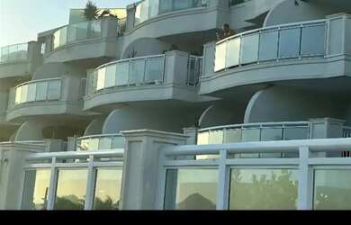 Imagem: O apartamento possui 2 Dormitórios, 4 Banheiros, 1 Vaga na