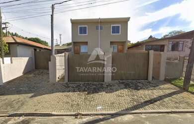 Imagem: A casa possui 2 Dormitórios, 2 Banheiros, 2 Vagas na garagem