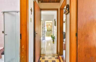 Imagem 16: Espaço, Sol e Tradição Casa Clássica com 6 Dormitórios em Terreno...