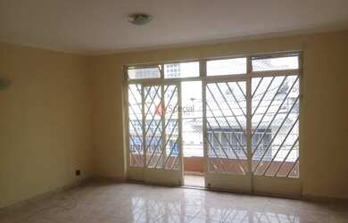 Imagem: A casa possui 3 Dormitórios, 1 Banheiro, 125m² de Área e