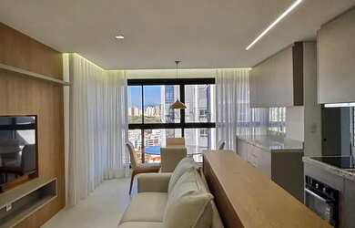 Imagem: O apartamento possui 1 Dormitório, 1 Banheiro, 2 Vagas na garagem