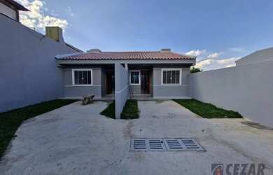 Imagem: A casa possui 2 Dormitórios, 1 Banheiro, 1 Vaga na garagem