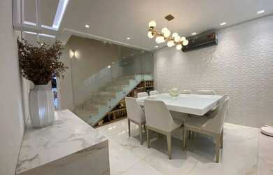 Imagem: A casa em condomínio possui 3 Dormitórios, 4 Banheiros, 3