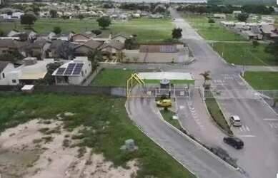 Imagem: O terreno possui 250m² de Área e está localizado em Distrito