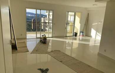 Imagem: O apartamento possui 3 Dormitórios, 5 Banheiros, 3 Vagas na