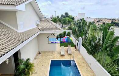 Imagem: A casa em condomínio possui 3 Dormitórios, 5 Banheiros, 5