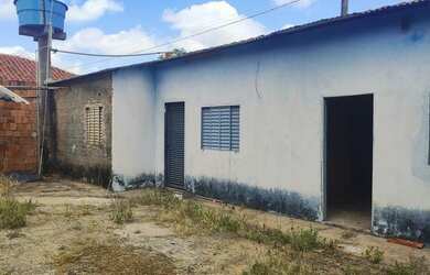 Imagem 4: Casa perto de tudo. 200m² de Área, 2 Vagas na garageme4 Dormitórios