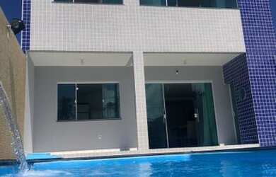 Imagem: A casa possui 5 Dormitórios, 3 Vagas na garagem e está localizado