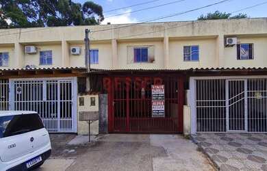 Imagem: A casa possui 2 Dormitórios, 1 Banheiro, 1 Vaga na garagem