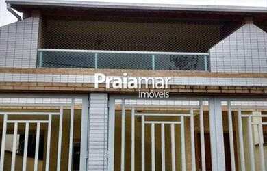 Imagem: A casa possui 3 Dormitórios, 1 Banheiro, 2 Vagas na garagem