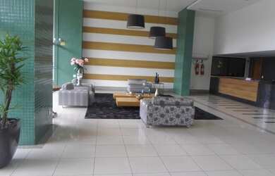 Imagem: O apartamento possui 1 Dormitório, 1 Banheiro, 1 Vaga na garagem