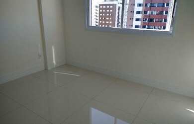 Imagem 7: Apartamento Grande Pronto com vista livre, sacada ampla 3 suítes, 2 garagens