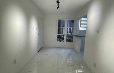 Imagem 3: Apartamento JK todo reformado para venda no Menino Deus - Porto Alegre - RS