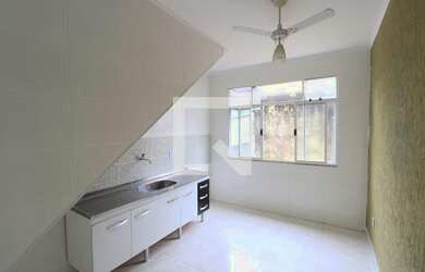 Imagem: A casa possui 2 Dormitórios, 2 Banheiros, 1 Vaga na garagem