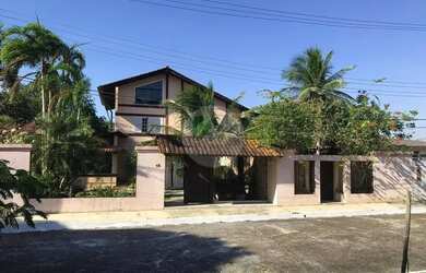 Imagem: A casa em condomínio possui 4 Dormitórios, 5 Banheiros, 5