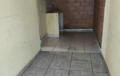 Imagem 5: Casa 50.000. Varanda, 1 Banheiroe2 Dormitórios