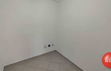 Imagem: O depósito possui 5 Vagas na garagem e 280m² de Área e está