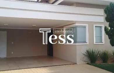 Imagem: A casa em condomínio possui 3 Dormitórios, 3 Banheiros, 2