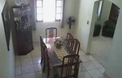 Imagem 4: Casa Sobrado em Jundiaí. 250m² de Área, 4 Vagas na garageme3 Dormitórios