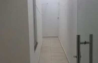 Imagem: A casa possui 2 Dormitórios, 2 Banheiros, 1 Vaga na garagem