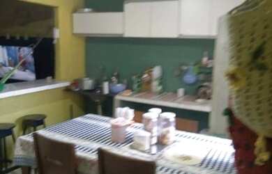 Imagem: A casa em condomínio possui 1 Dormitório, 2 Banheiros, 1 Vaga