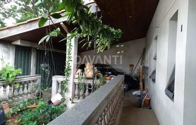 Imagem: A casa possui 5 Dormitórios, 5 Banheiros, 2 Vagas na garagem