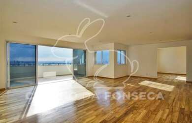 Imagem: O apartamento na cobertura possui 4 Dormitórios, 5 Banheiros