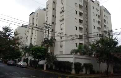 Imagem: O apartamento possui 3 Dormitórios, 1 Banheiro, 1 Vaga na garagem