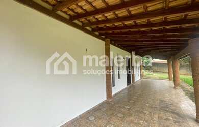 Imagem: A casa possui 2 Dormitórios, 1 Banheiro, 3 Vagas na garagem